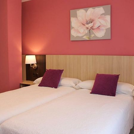 Hostal Casa Abascal Posada De Valdeon Buitenkant foto