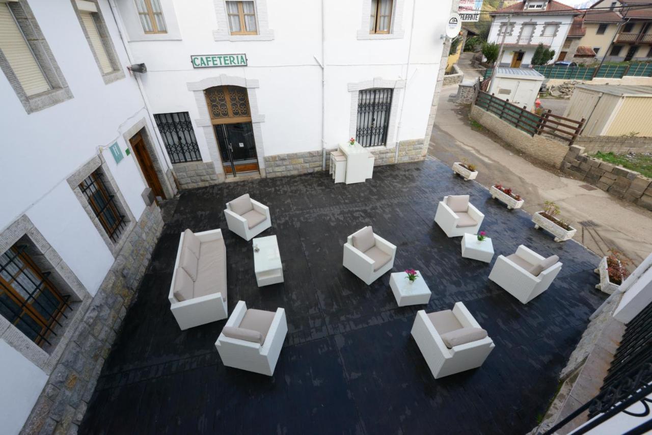 Hostal Casa Abascal Posada De Valdeon Buitenkant foto