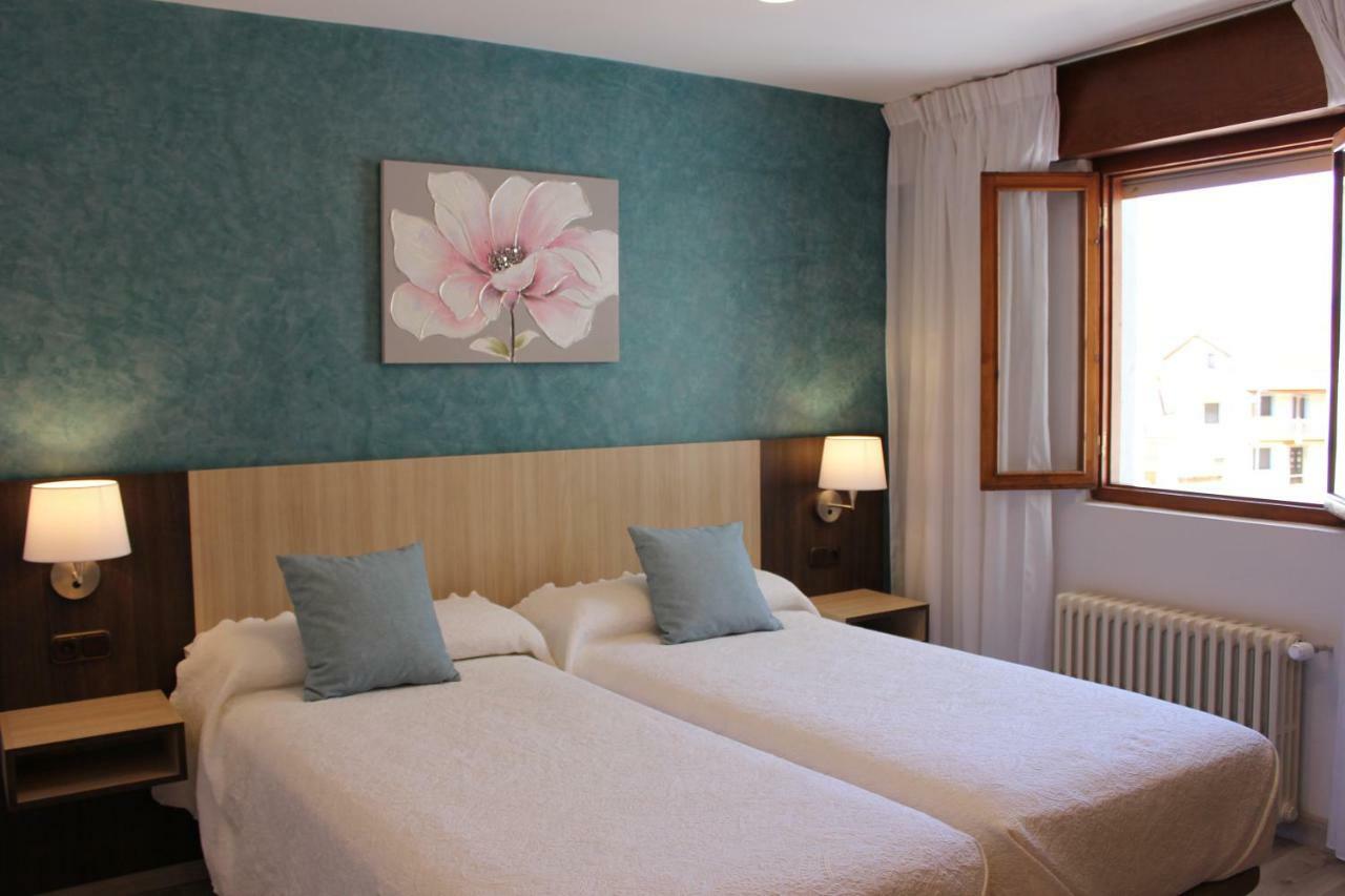 Hostal Casa Abascal Posada De Valdeon Buitenkant foto